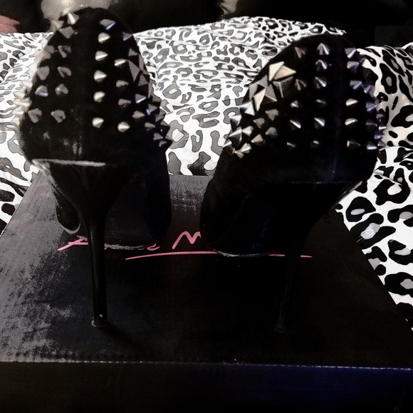 Anne Michelle black heels with studs Size 6 - Picture 11 of 17